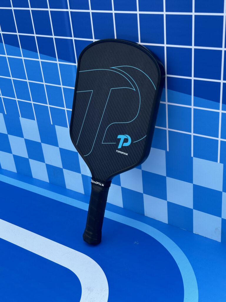 Its a T700 raw carbon fiber pickleball paddle production by timipick